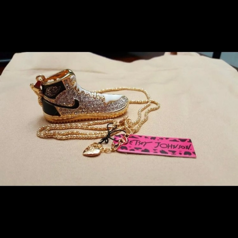 Betsy Johnson retro Jordan necklace